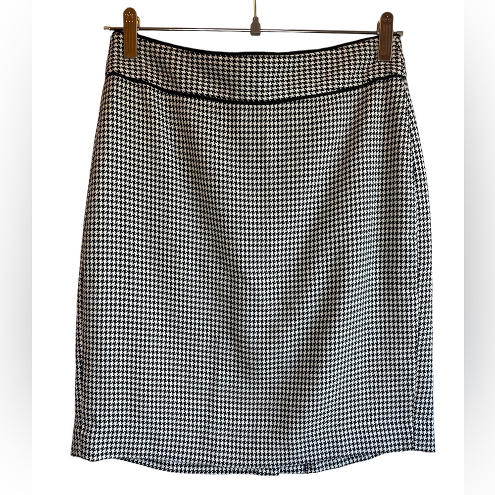 Banana Republic Houndstooth Skirt